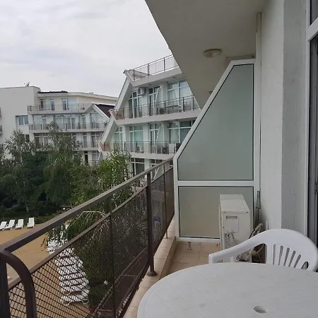 Sun Village Apartments Suuny Beach サニービーチ