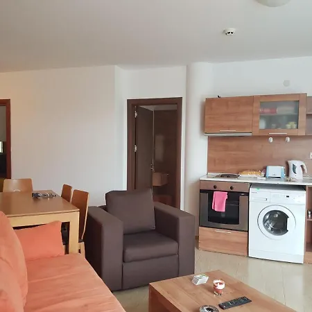 Sun Village Apartments Suuny Beach * サニービーチ